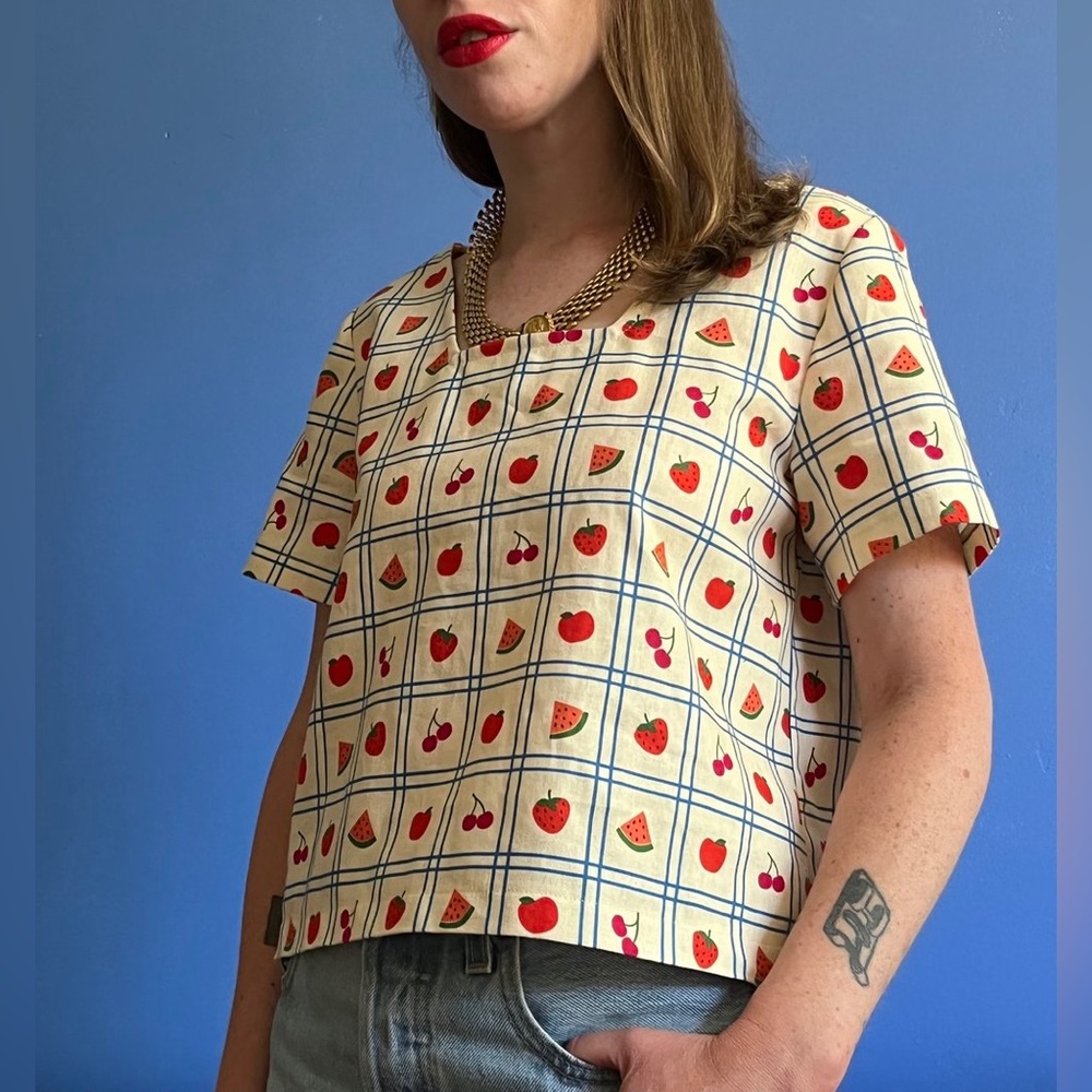 Ersa Fibers Red Medley Crop Top (L) 🍒
